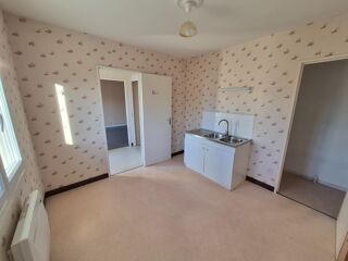  Maison � vendre 4 pi�ces 83 m� Barrou