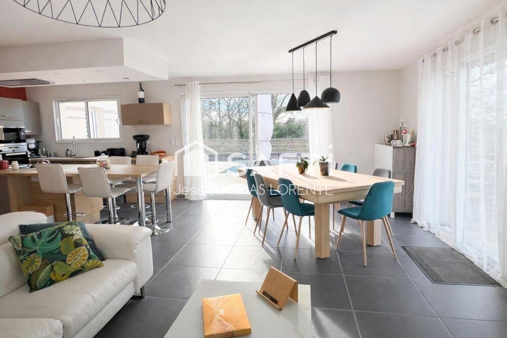 Vente Maison 1 suite, 3 chambres et 1 bureau! Fargues-saint-hilaire