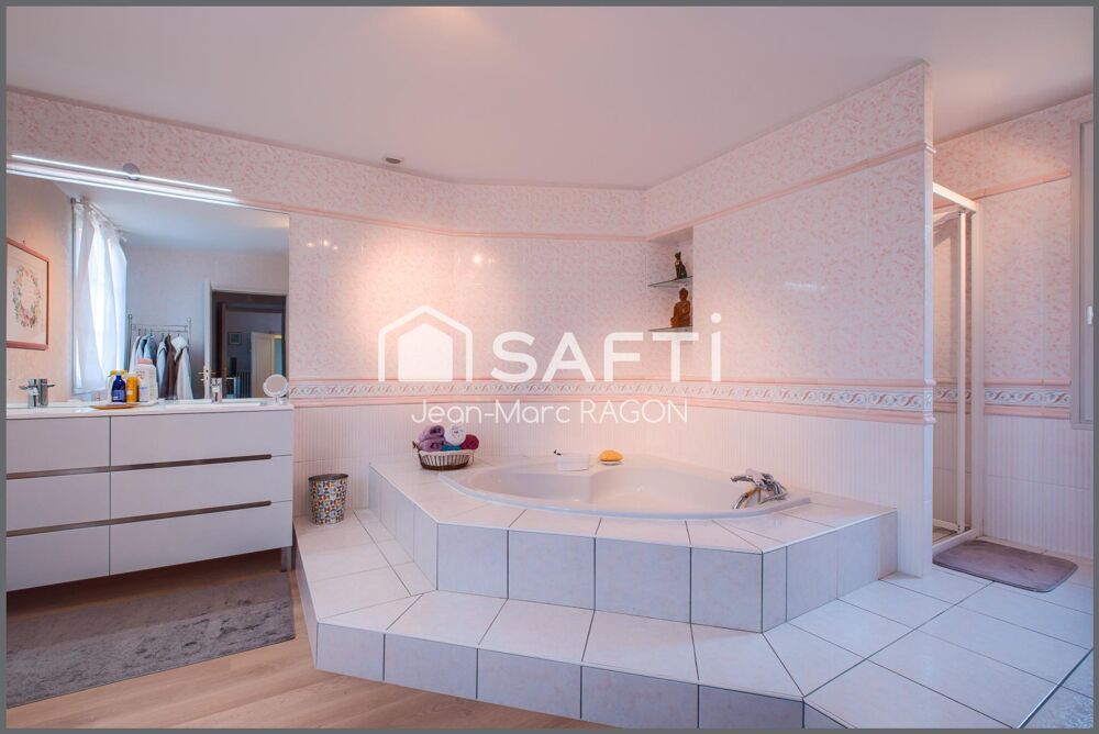 � vendre  Maison Vitr� (35500)