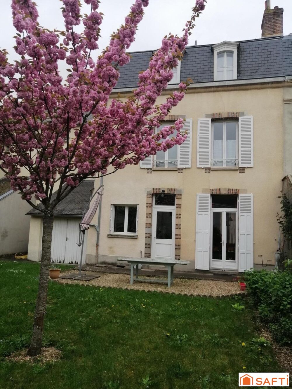 Vente Maison Jolie Sénonaise plein centre ville Sens