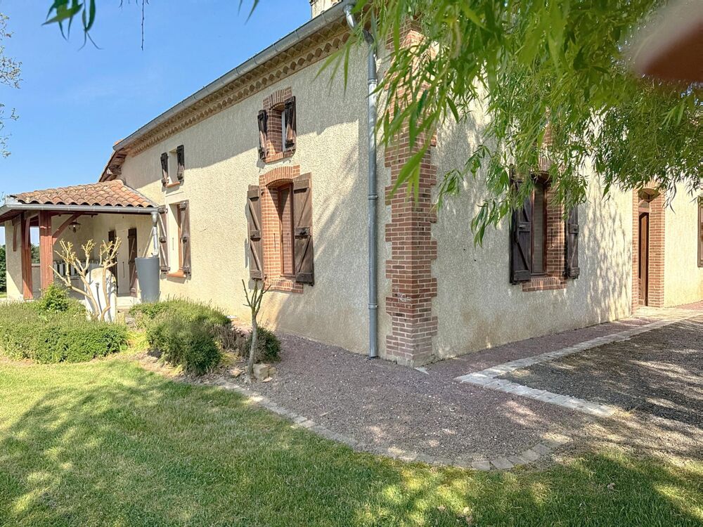 Vente Maison Beaux volumes - Hangar - Pièce de 62 m2 - Labastide-paumes