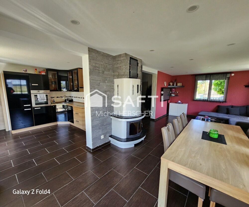 URSCHENHEIM  Maison familiale de 130 m² avec terrasse plein sud et terrain de 385 m²
