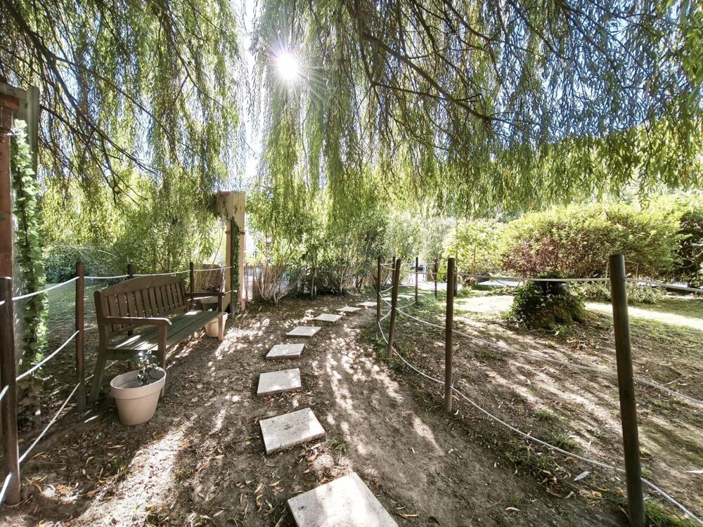 Maison T7 de caractère avec piscine et pool house