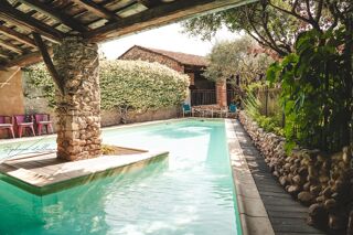  Maison  vendre 15 + pices 459 m