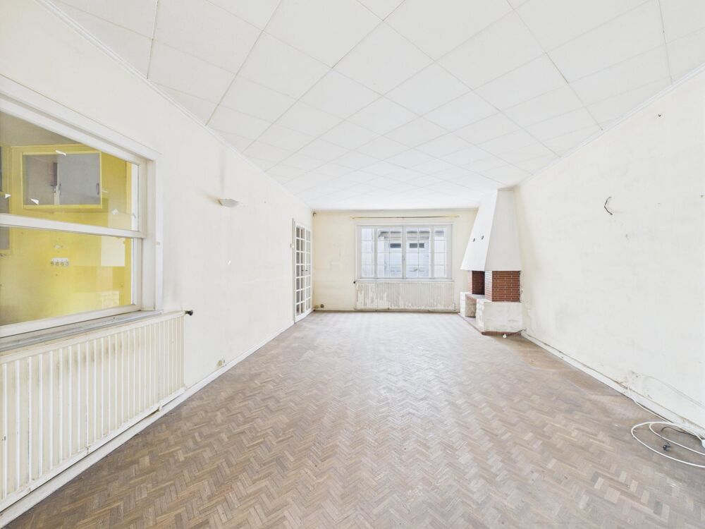 Vente Maison Maison de ville, trois chambres avec jardin et dépendance – Centre de Guîtres Guitres