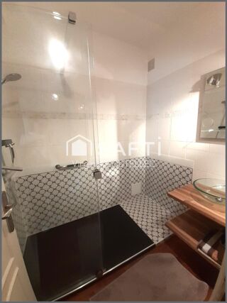  Appartement  vendre 6 pices 142 m