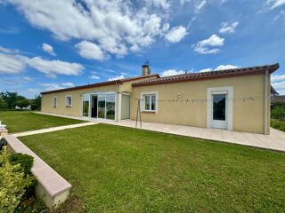 Vente Maison Plain-pied lumineux avec piscine et 5 chambres Bias