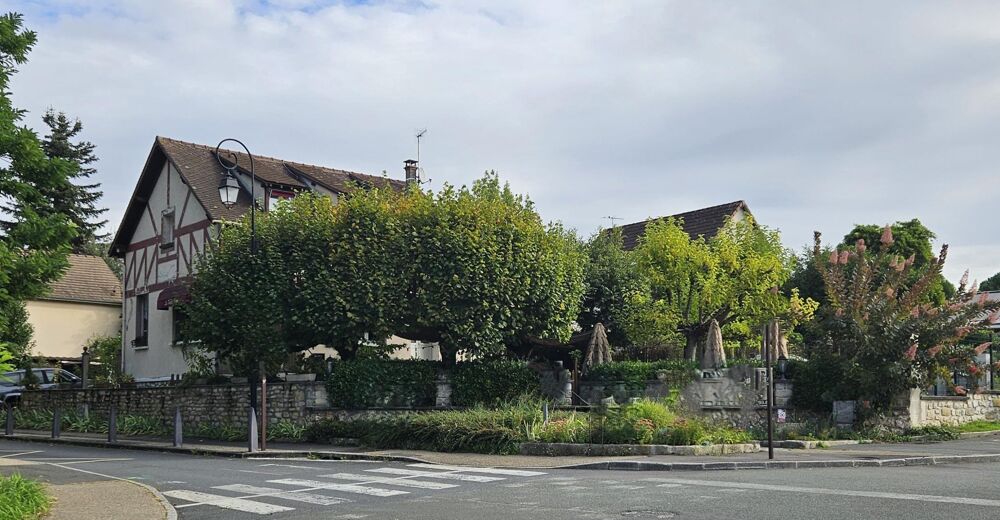   Local commercial restaurant, terrasse, appartement 