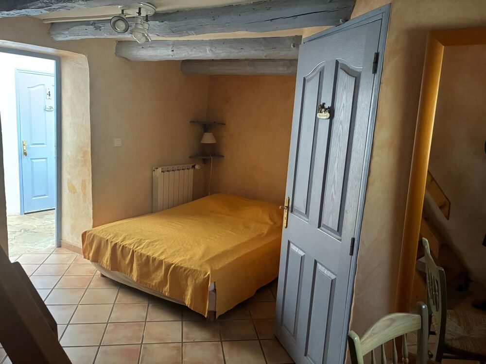 à vendre  Maison Revest-du-Bion (04150)