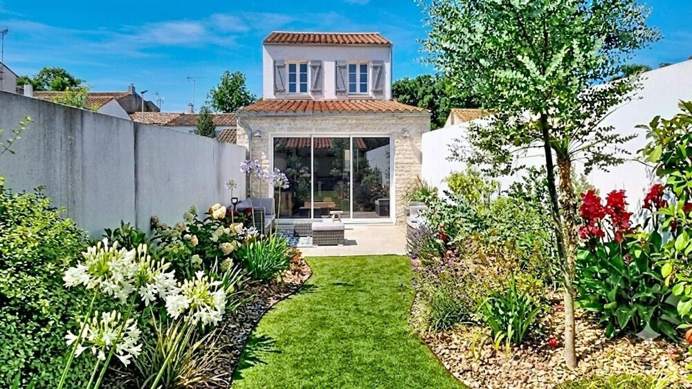 Centre bourg - Maison de 2023 - Jardin paysager plein sud - DPE A/A
