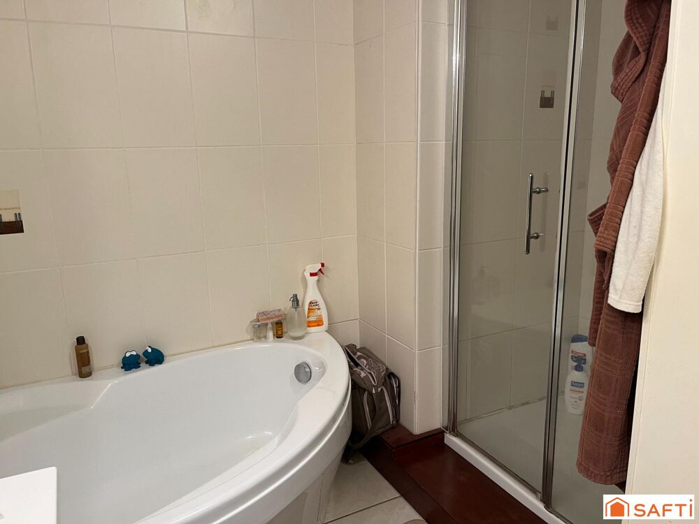 appartement de trois chambres, très bien situé