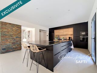 Maison à vendre 7 pièces 245 m²