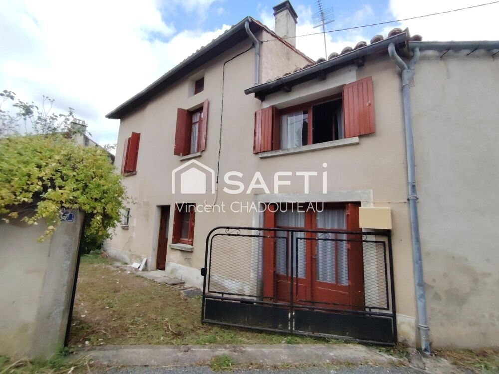 Vente Maison Maison de village de 90m2 avec dépendances Saint-amant-de-boixe