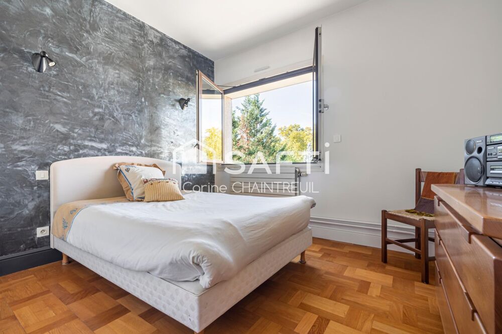 � vendre  Maison Bron (69500)