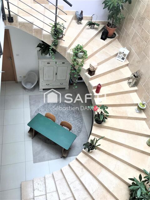   Rare : maison d'architecte sur 20 ares arborés, cadre idyllique Maison - 11 pièce(s) - 251 m²