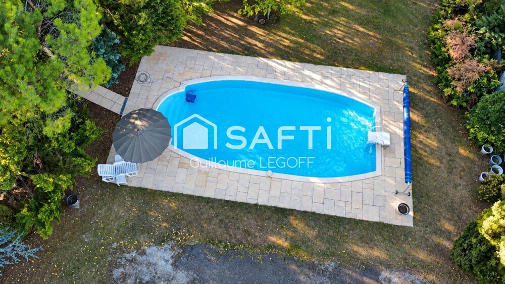 Grande maison avec piscine à Issoudun