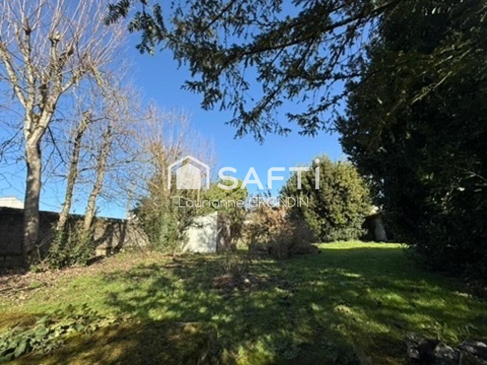 Vente Terrain TERRAIN CONSTRUCTIBLE CENTRE VILLE - SAINT JEAN D ANGELY Saint-jean-d'angely