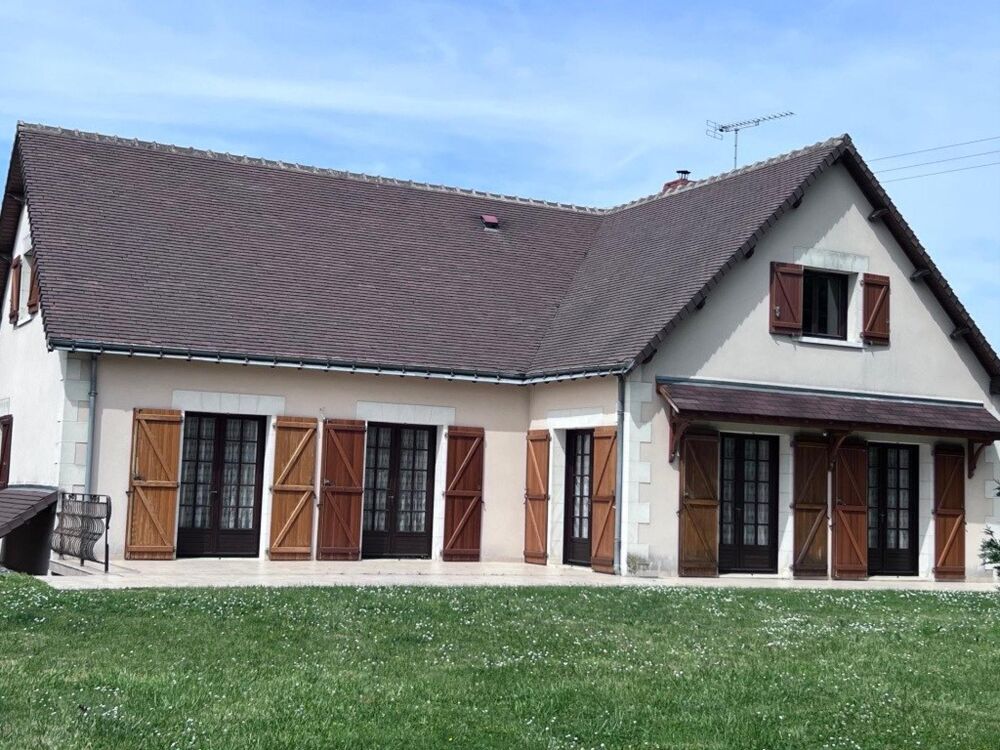 Maison de 193 m2 6 Chambres sur plus de 5600 m2 de terrain