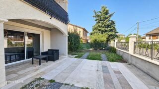  Immeuble à vendre 251 m²