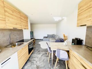  Appartement à vendre 4 pièces 77 m²