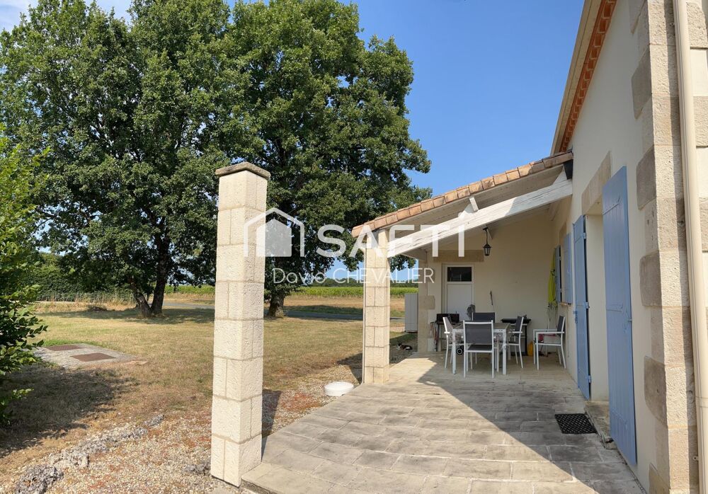 jolie maison contemporaine de style charentaise
