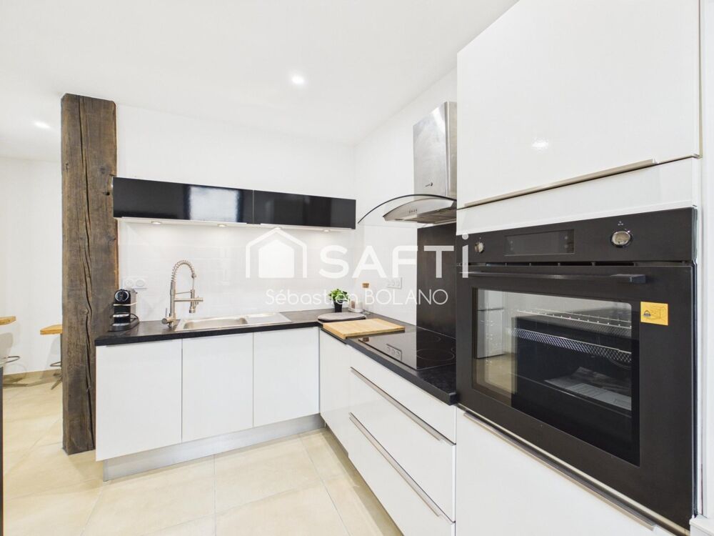 Vente Maison Superbe maison de village entièrement rénovée avec cour et appartement indépendant à Sigean (Aude) Sigean