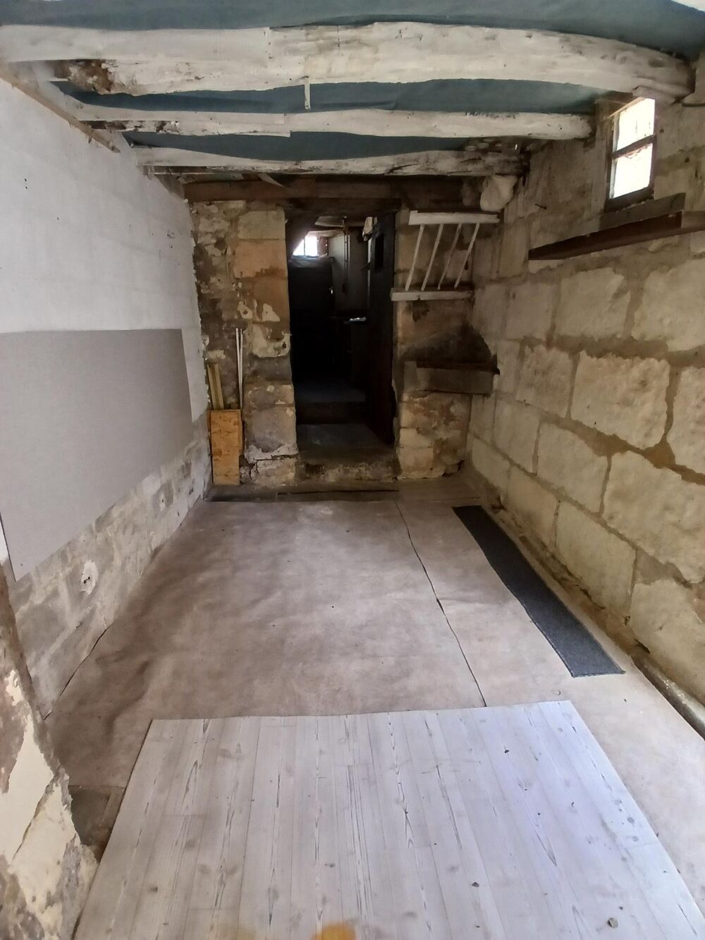 Vente Maison Maison de ville  80 m2  , son patio et  garage Ligueil