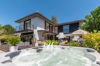  Maison � vendre 8 pi�ces 300 m�