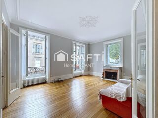  Maison  vendre 11 pices 317 m