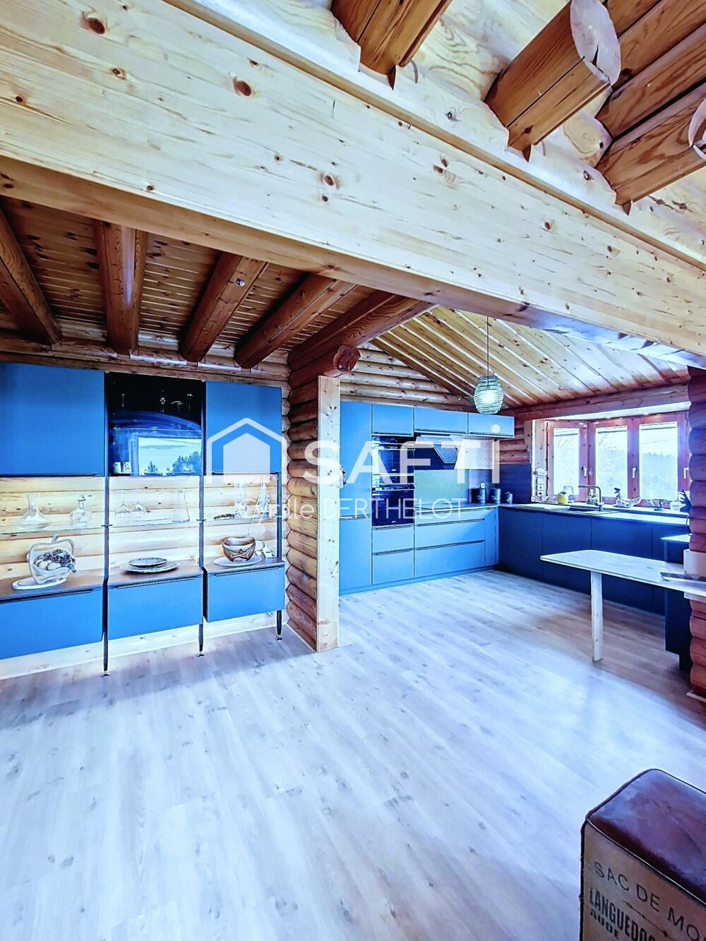 Chalet dexception à FONT ROMEU RIEN NE MANQUE ! NEGOCIABLE RAISONNABLEMENT !