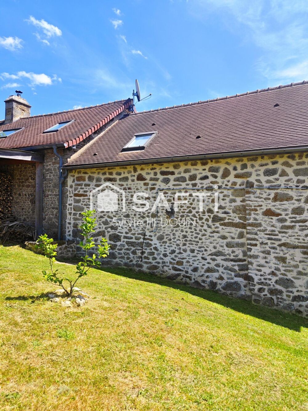 Vente Maison excellent état, sans voisin Lalacelle