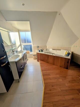  Maison � vendre 8 pi�ces 199 m�