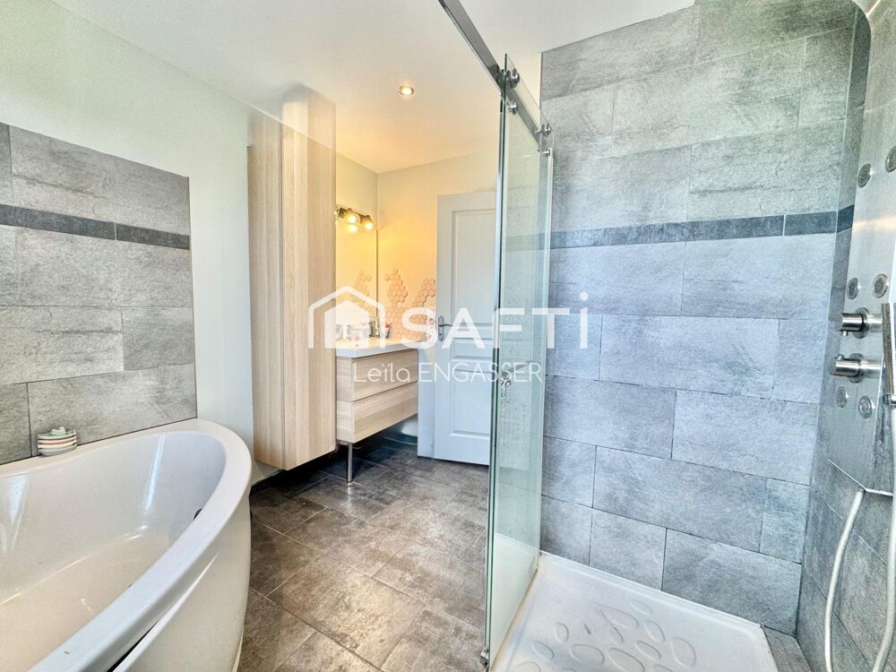 Maison familiale aux beaux volumes et au fort potentiel - Sous sol total