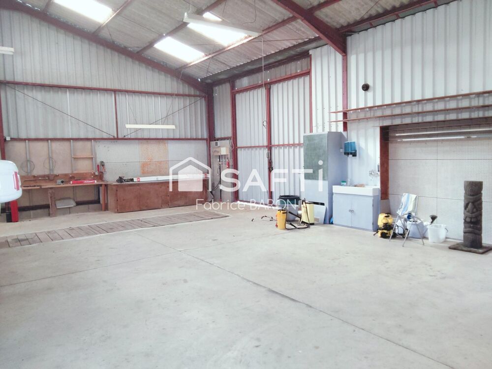   Local commercial dans zone commerciale Chasseneuil-du-poitou