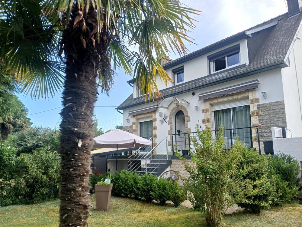 Maison 8 pièces 188 m² · à Belle-Isle-en-Terre · 188 m² · 341 000 €