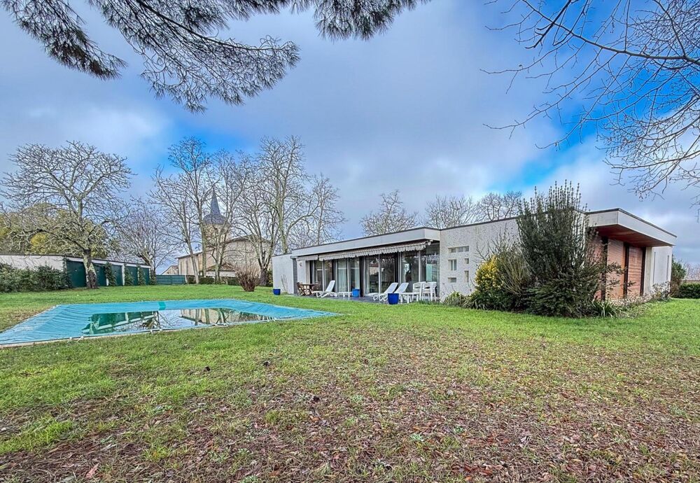 Maison unique d'architecte avec vue exceptionnelle