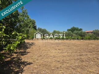  Terrain à vendre 692 m²