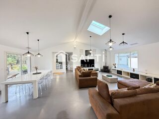  Maison � vendre 9 pi�ces 240 m�