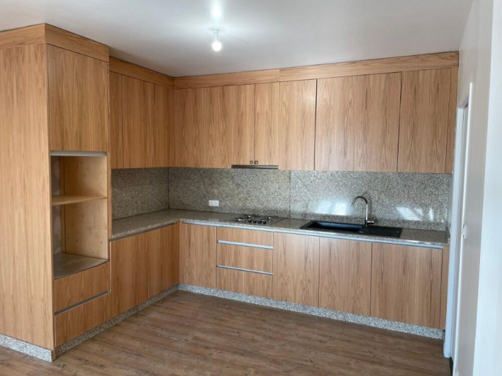 Location Maison Maison 230 m2 + 4 chambres + garage et cour Dunes