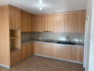  Maison à louer 6 pièces 246 m²
