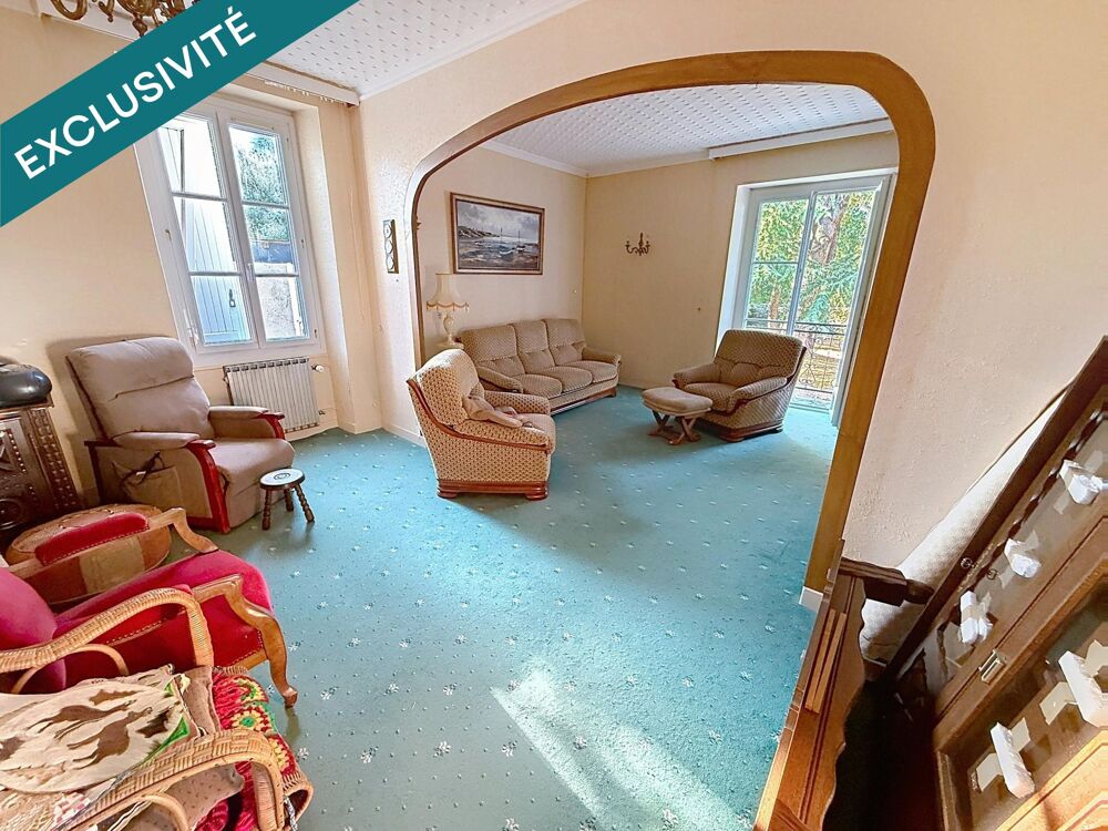 Vente Maison Cette jolie maison familiale avec un terrain clos et arboré. Segre en anjou bleu
