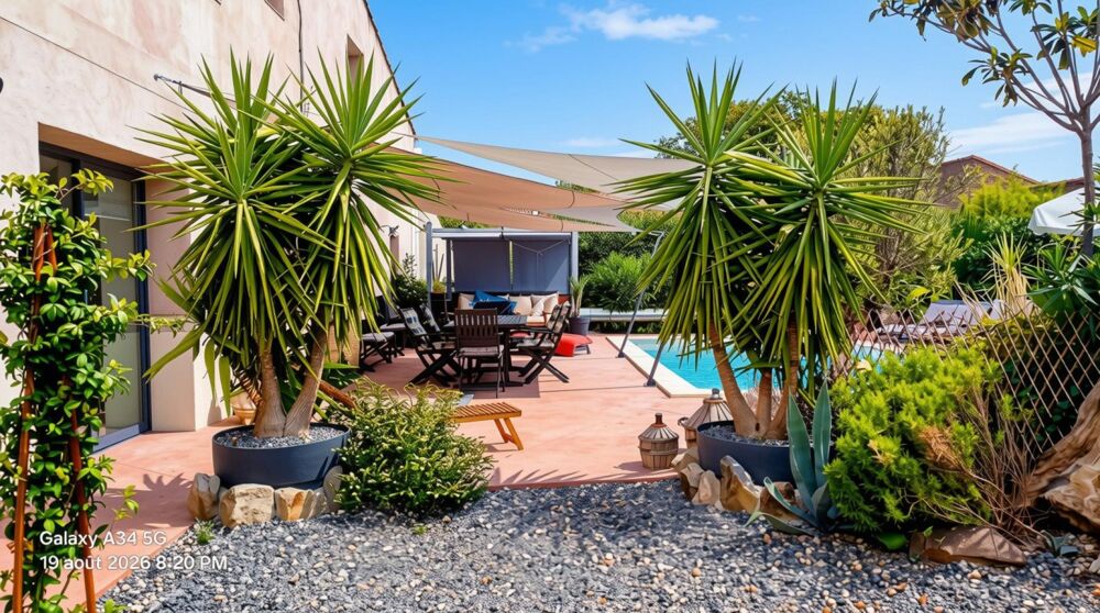 Vente Maison Ancienne écurie entièrement rénovée de 190m² sur un terrain de 447m² avec piscine Lezignan-corbieres
