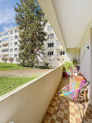  Appartement � vendre 4 pi�ces 77 m�