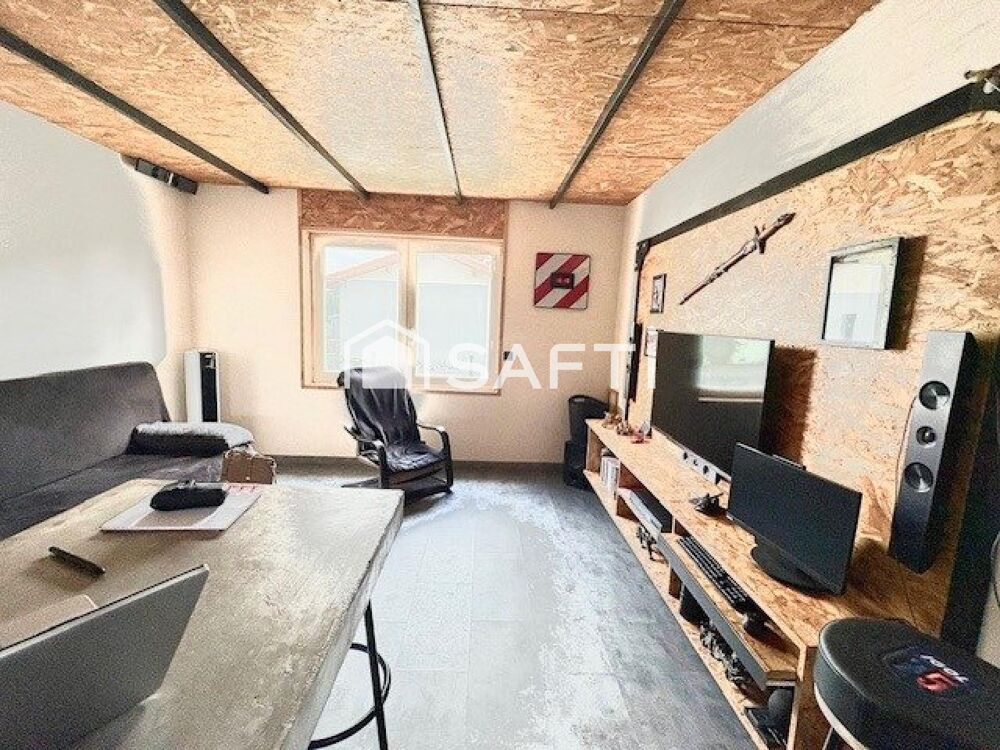 Location Appartement Grand studio et terrasse au centre de Labouheyre Labouheyre