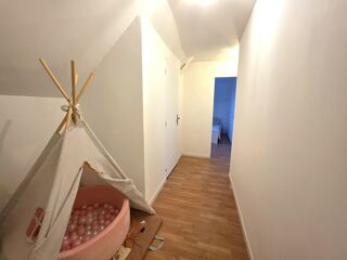  Immeuble à vendre 168 m²