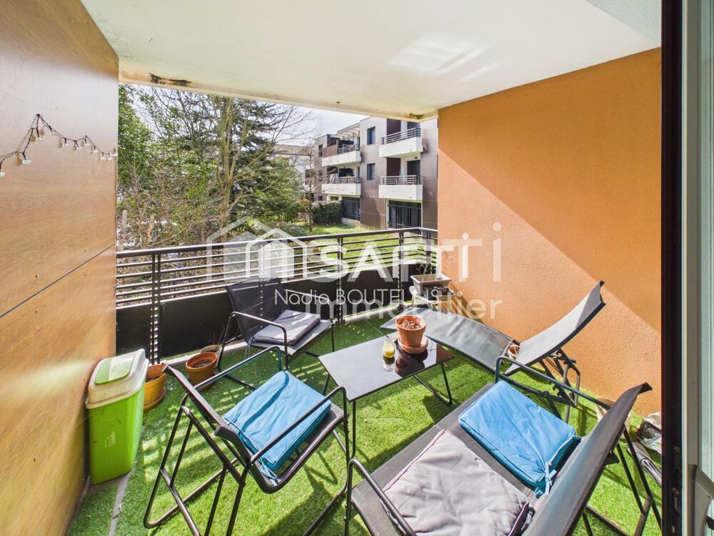 Très bel appartement avec terrasse.