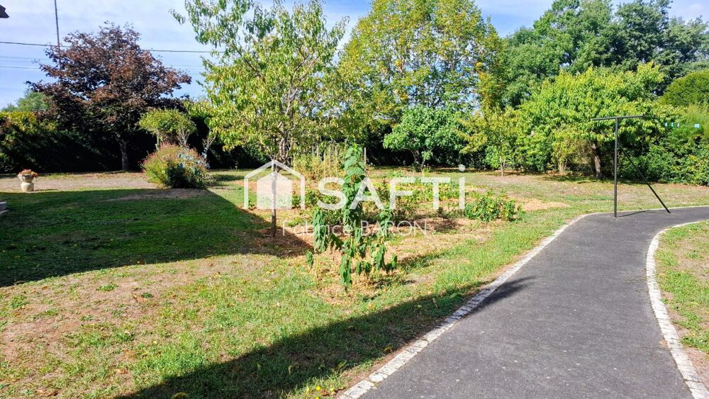 Vue imprenable sur la vallée + 4 312 m² de terrain + partie boisée + sous-sol de 107 m²