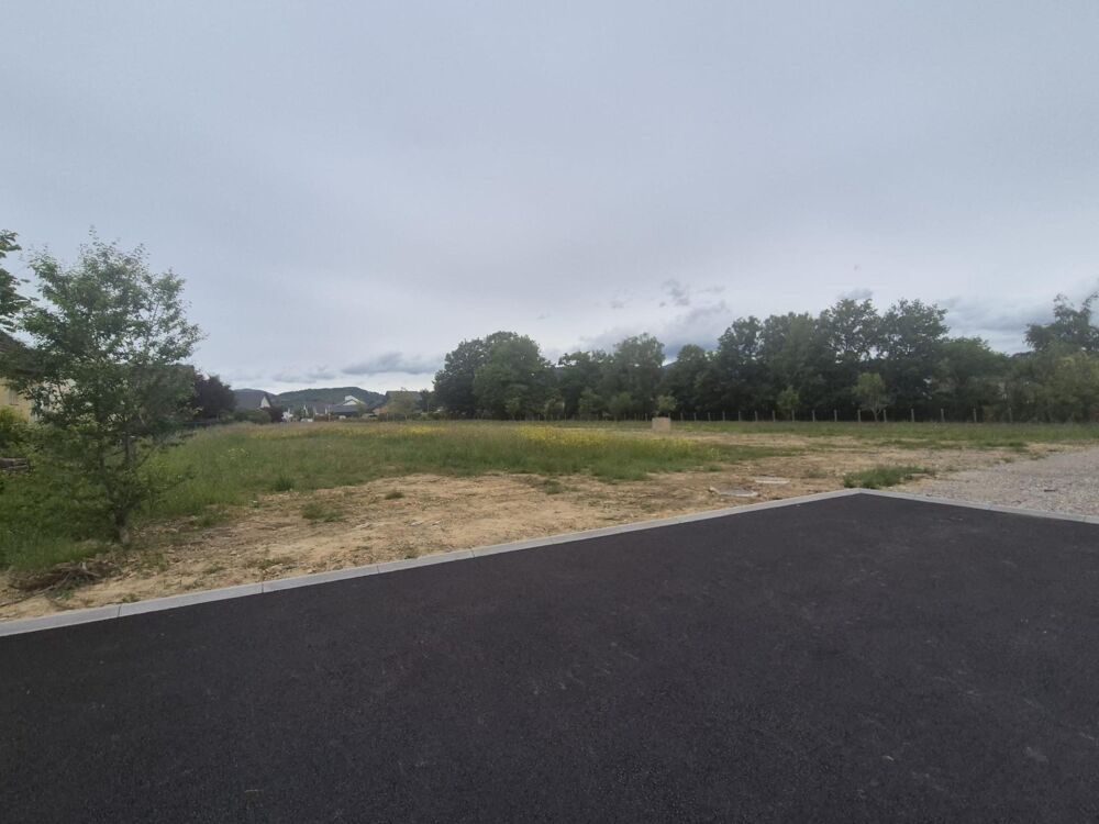 Vente Terrain Offrez-vous le cadre idéal pour construire votre future maison au cœur de Sentheim, entre nature, tranquillité et proximité des Sentheim