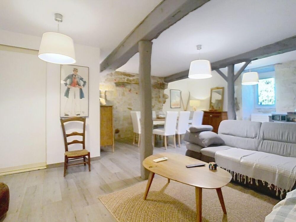 Vente Maison Enfin une rénovation réussie, dans une maison qui vous laisse profiter de l'essentiel : votre temps ! Biran