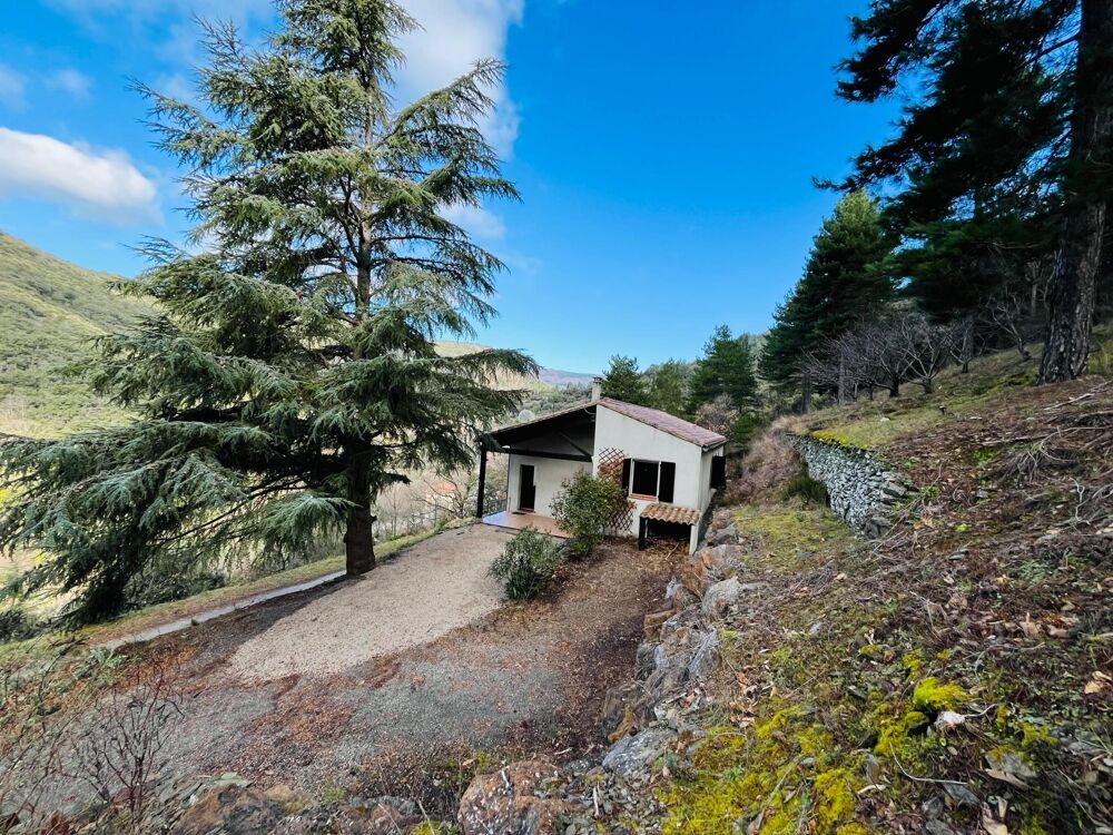 Maison de plain-pied bien construite.